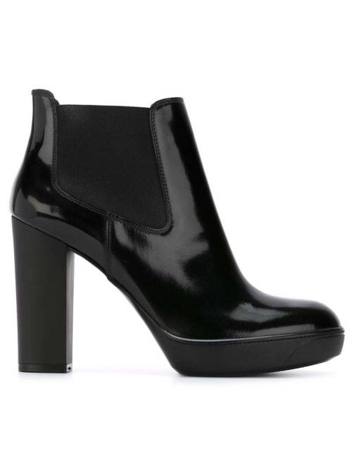 wantering-heels: HOGAN chunky heel ankle boots