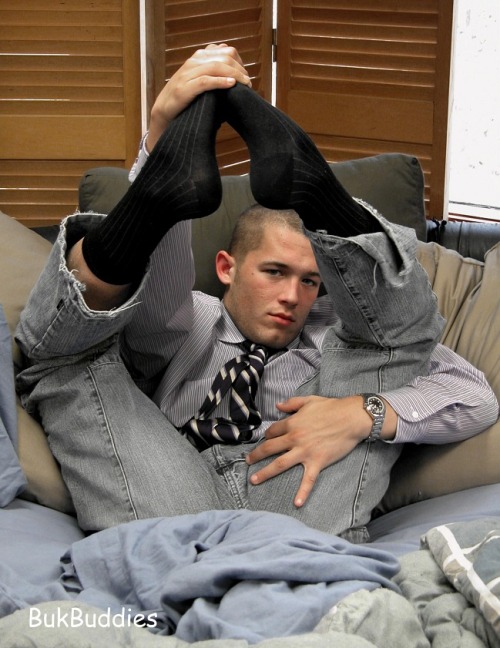 sniffingsocks:  SMELL MY RANK SOCKS DUDE!!