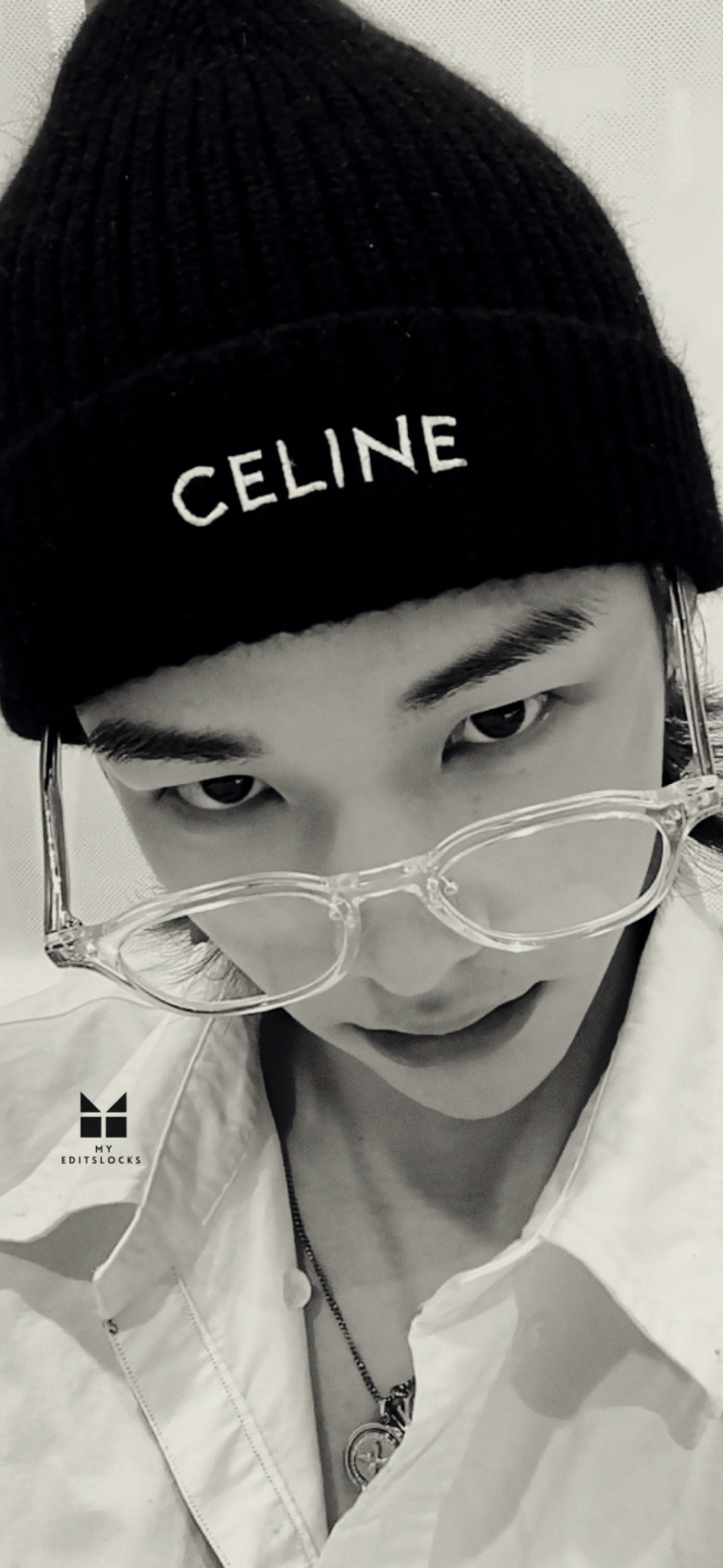 Hyunjin ; Simple