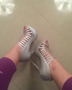 Silver shoes anyone?  #angelinacastro #angelinacastro