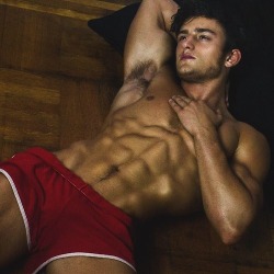 ignipgnop:  boredinweho:  Bryant Wood  Re-blogged by: LUSTiffness @ I Gnip Gnop 