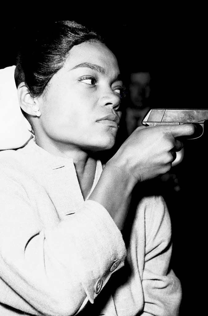 mabellonghetti:  Eartha Kitt backstage at rehearsals for TV play ‘Valiant’, 1956