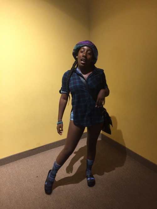 almightykingdre:  taint3edcakes:  Here’s my 2k15 selfies  I’ve cut my hair like three times this year and it kept growing back. Here’s to another fucking year of good hair !  😍😍😍🍫💦👅