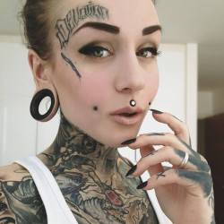 Monami Frost