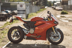 todomotor:  Lee’s Ducati 1299 Panigale S