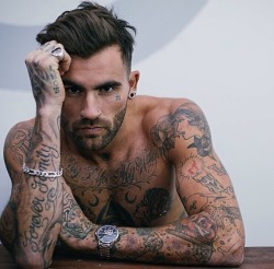 beardburnme:  chris_perceval on Instagram