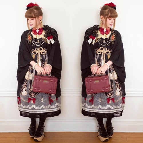 I wore this wa-lolita themed outfit for @butlercafev ’s Autumn Taisho Romance Afternoon Party!