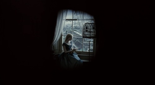 freezefilm:  Sweeney Todd: The Demon Barber of Fleet Street (2007) dir. Tim Burton  