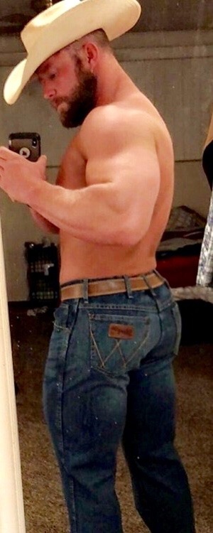 phd-bullrider:I wanna ride that fine cowboy ass!!!