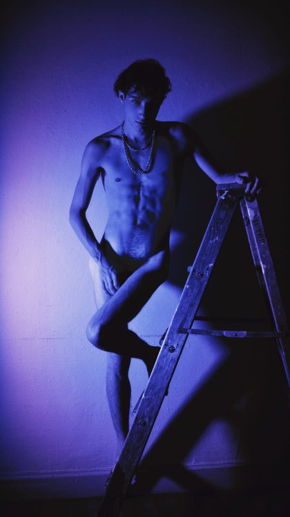 sean-clancy:  Purple Haze by James Stark  