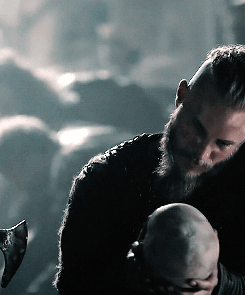 grantrogerrs:  Get To Know Me -Favorite Male Characters [3/5]: Ragnar Lothbrok