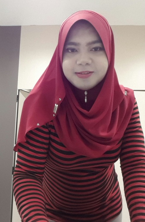 sayazanasuzanna:hai buat apa 2?haiii