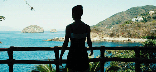 bluebirdsforever:Help us unlock a preview of the video to Marina’s new single Orange Trees by pre-sa