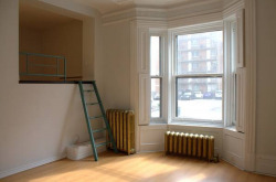 Aliciaaadani:  L-Weezy:  Househunting:  $820 Cad/Studio Montreal, Quebec  Ugh  That’s