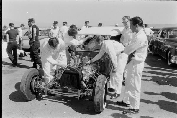 hotrodzandpinups:  Vintage Drags