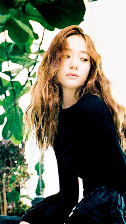f(x) Krystal wallpapersplease like/reblog if you save