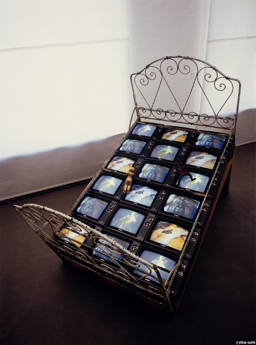 XXX mfortki:Nam June Paik, TV Bed (1972/1991)Now photo