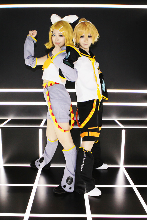 Porn Pics Vocaloid - Len & Rin Kagamine (Ivy) 1