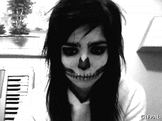 Will-Celebrate-The-Pain-Together:  Hooola :C Reblog U_U Me Costó Maquillarme Así