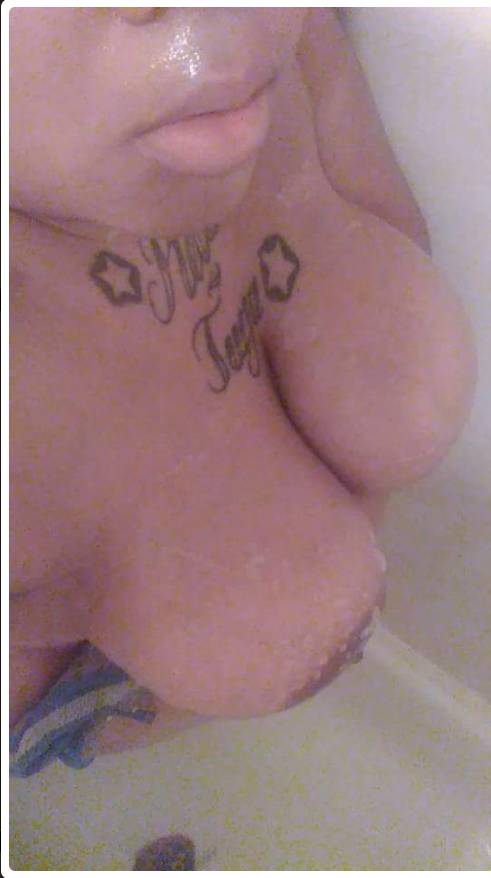 hoesontheinternet:  internrthoes4:  Facebook group hoe..  Now she be in group teasing.