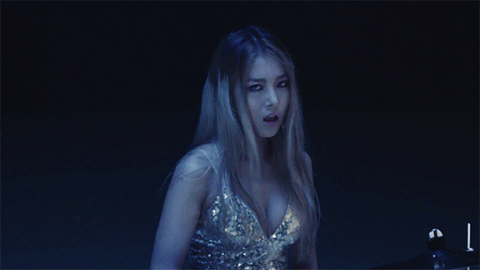 Рука в ныне unfortunate girl original gif