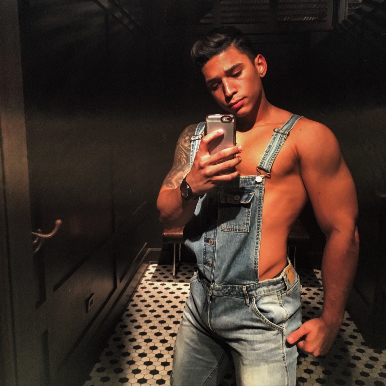fulltime-papi:  Instagram: @no.fk