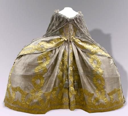 Silver brocade, silk, gold lace; embroidery, weaving, gown worn by Empress Elizabeth of Russia, 1742
