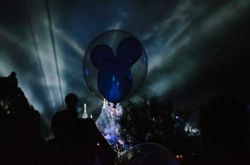 This balloon blocked our view of the fireworks for a good 5 mins until a guy finally took it down…In