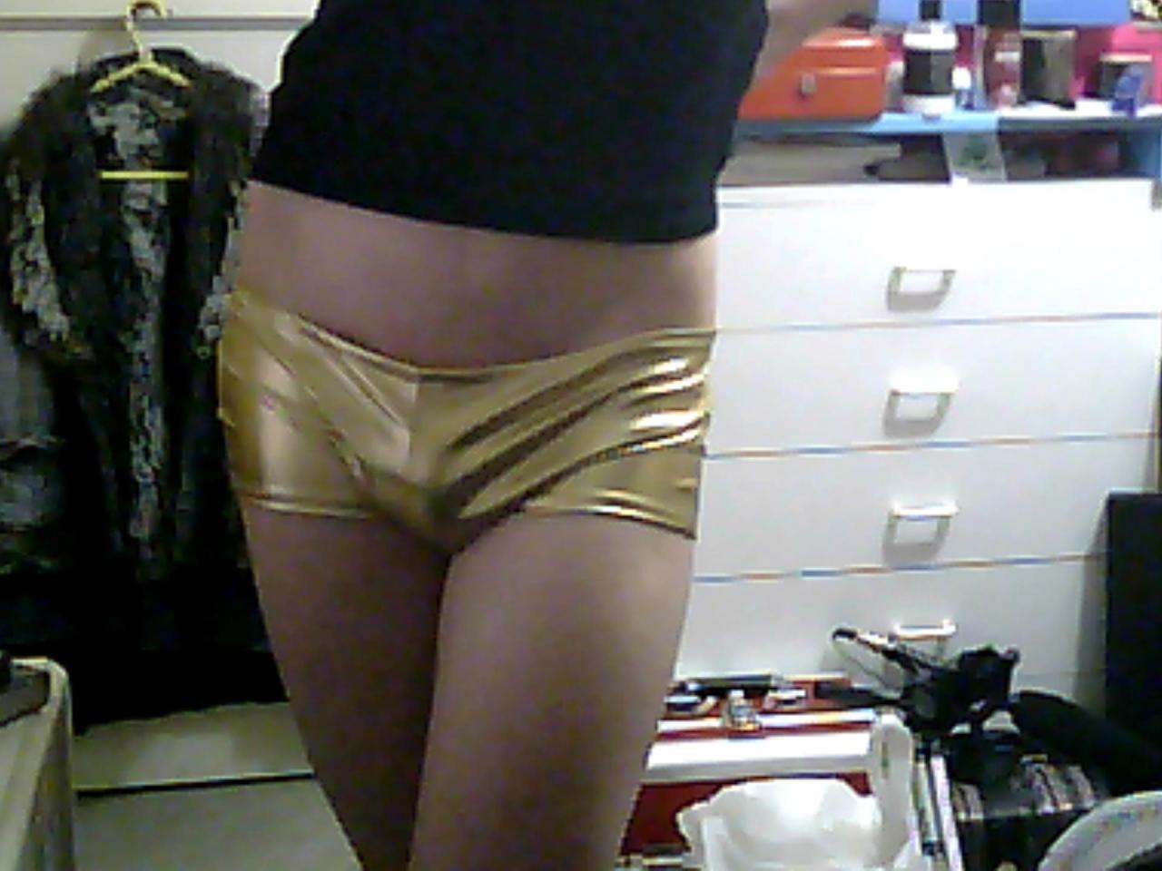   Happy National Underpants Day! (8 / 8)Hurray! Golden booty shorts for dat golden