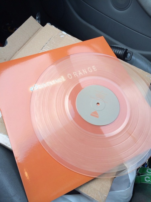 jailenxwin: ebbaliciousz:  westaychill:  Rare Frank Ocean ‘Channel Orange’ Vinyl  ooh  T