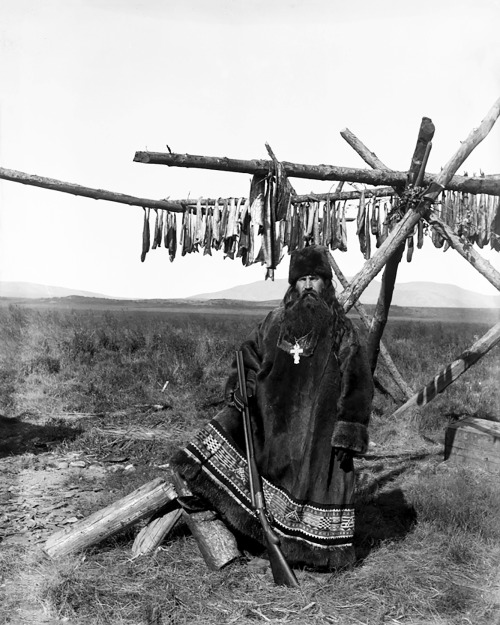 baddreamland:Russian priest in deerskin, Gizhiga, 1901.