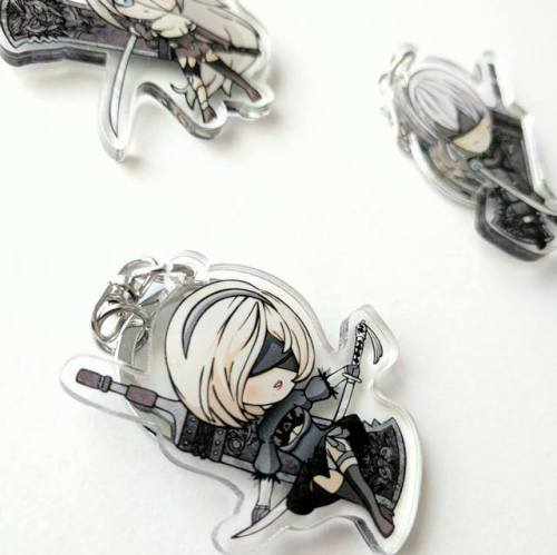 Nier: Automata acrylic charms!