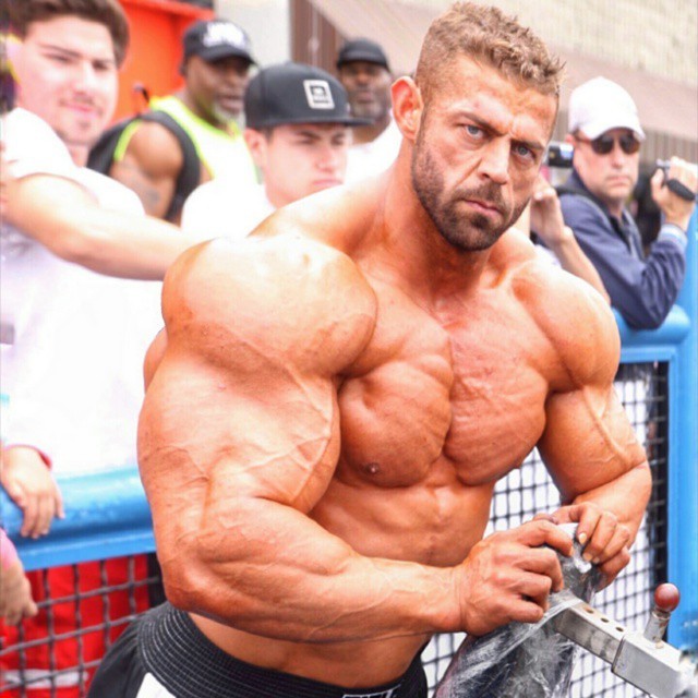 zoltanyuri:    Firas Saied  In a public apparition at Venice Beach Outdoor Gym.