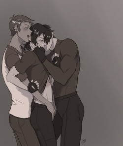 audidraws:  How to deal with Season 2 trailer: draw a Keith sandwich.