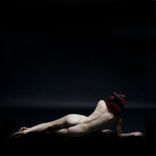ditirolez:EJECTA Leanne