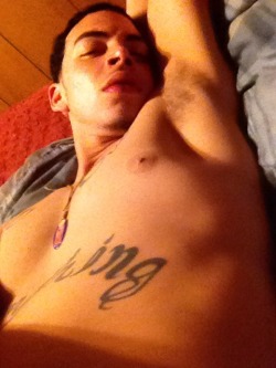 Hesgorgousandnaked