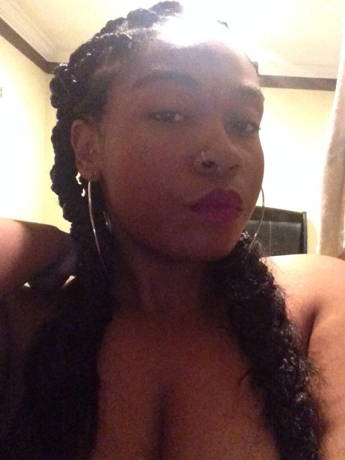 holdmydiiiiiiiiiiiiiiiiiiiick:  ai-yanna:  Looks  Look