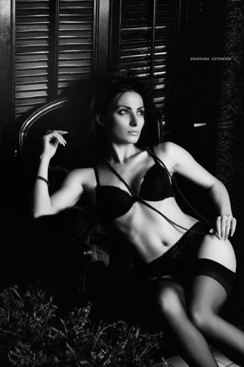ultraxtravagant: original via stockingssexy
