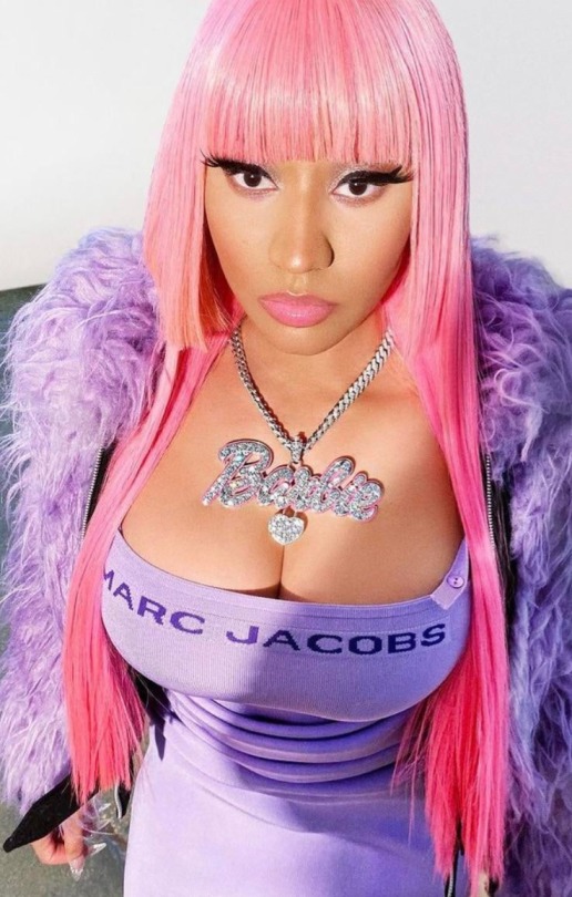 celebpicss:Nicki Minaj 