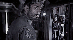 skamandernewt:They are requesting a call sign.                                                     I