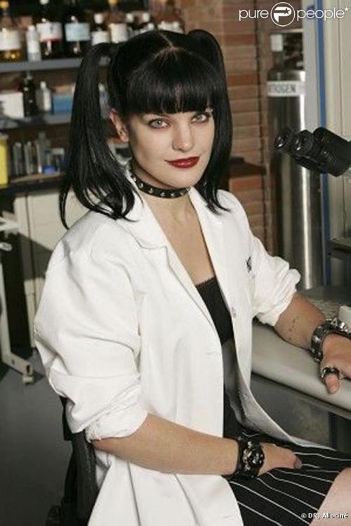 johan7676:  twiztedmindofamale:  ohmybreasts:  Pauley Perrette Abby in NCIS Set number 051 from ohmybreasts  45 years old and still as beautiful as a 20 year old  And she is from ncis… 