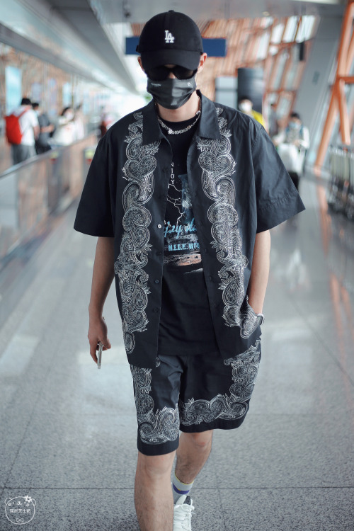 Airport Fashion — Dylan Wang - September 21st 2020