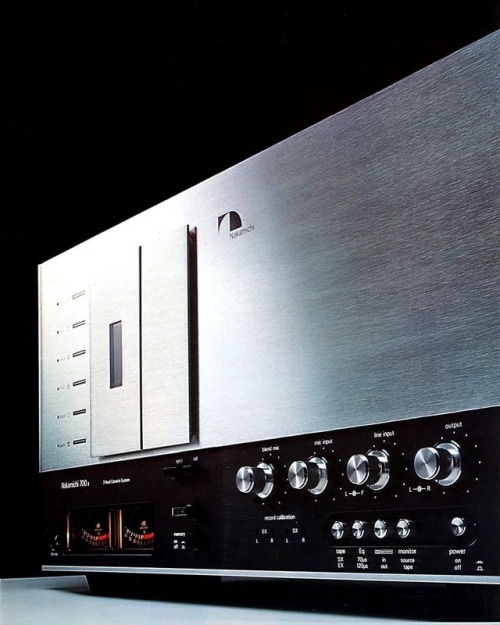 Interesting look. #nakamichi #vintageaudio #hifihttps://www.instagram.com/p/BuxJ9HhnDO8/?utm_sourc