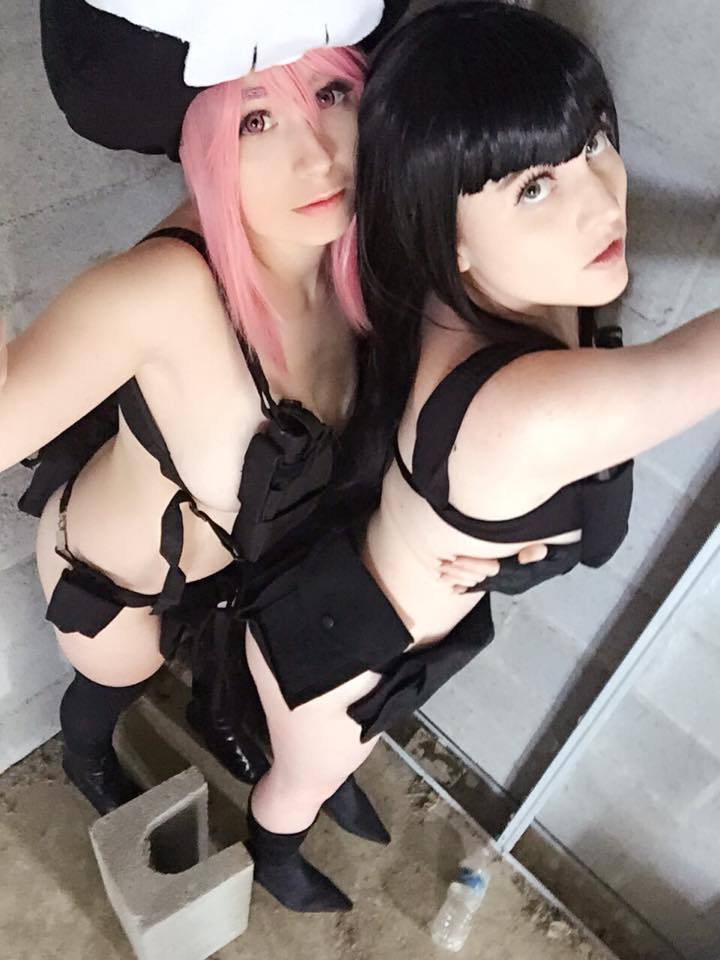 nsfwfoxyden:  Have some selfies of me and @usatame as Nudist Beach Nonon and Satsuki