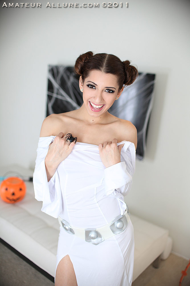 brevondarksteel:  capescomicsandcowls:  Cute!  Wow!! 