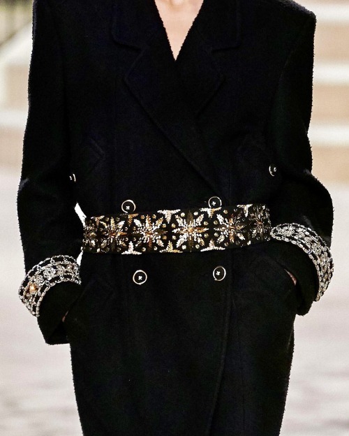 fashionweeksfaves:Chanel Métiers D’Art 2020