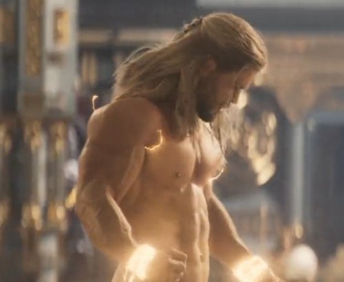 Sex   Chris Hemsworth in Thor: Love and Thunder pictures