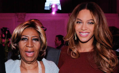howtobeafuckinglady:  thebeyhive: Beyoncé & Aretha Franklin at the 2014 Billboard Women In Music (Dec. 12)  #team hateretha remember when she pretended she didn’t know who beyoncé was 