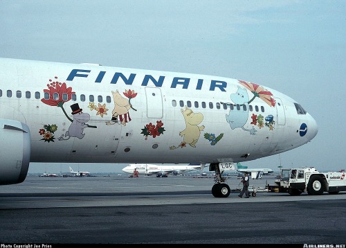 thegoodcorner:  We really love our Moomins here. A Moomin livery on the Finnair MD-11 plane that flew Helsinki-Tokyo route in the past. 