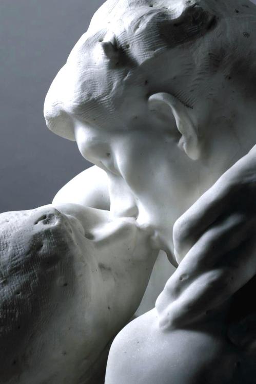 leuc: Auguste Rodin, The Kiss, 1889.